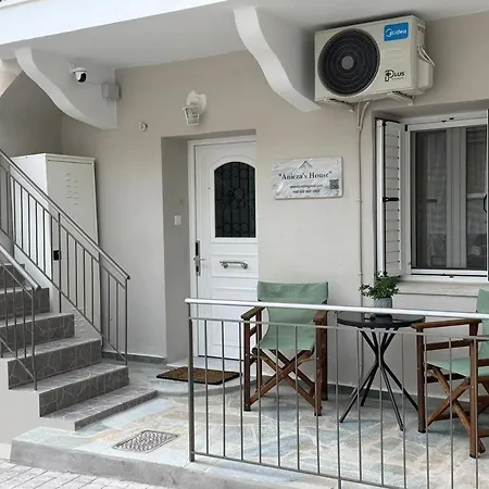 Anieza's House Apartamento Steni Dhirfios